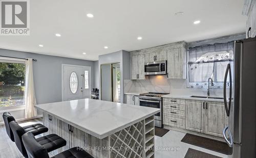 66 Loradeen Crescent, Toronto (Malvern), ON - Indoor Photo Showing Kitchen With Upgraded Kitchen