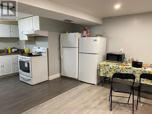 66 Loradeen Crescent, Toronto (Malvern), ON - Indoor Photo Showing Kitchen