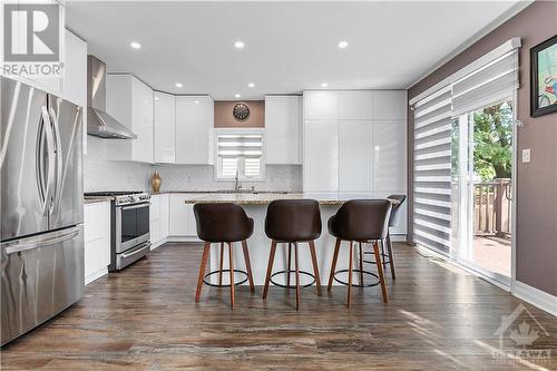 28 Borealis Crescent, Ottawa, ON - Indoor Photo Showing Kitchen With Upgraded Kitchen