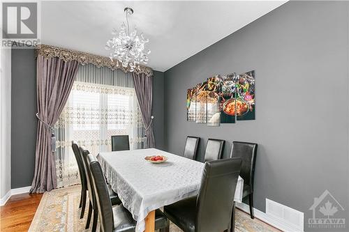 28 Borealis Crescent, Ottawa, ON - Indoor Photo Showing Dining Room