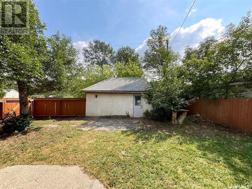 803 Princess Street, Regina, SK - Outdoor