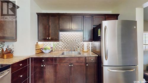 803 Princess Street, Regina, SK - Indoor Photo Showing Kitchen