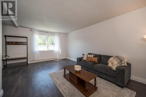 2114 Strathcona Avenue, Prince George, BC - Indoor Photo Showing Living Room