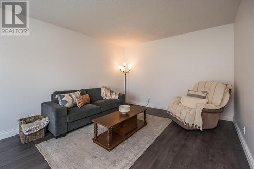 2114 Strathcona Avenue, Prince George, BC - Indoor Photo Showing Living Room