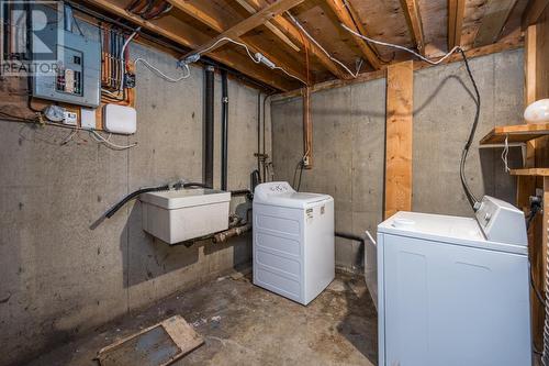 2114 Strathcona Avenue, Prince George, BC - Indoor Photo Showing Laundry Room