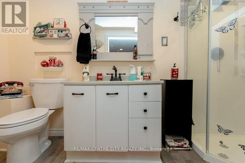 589 Elm Street, St. Thomas, ON - Indoor Photo Showing Bathroom