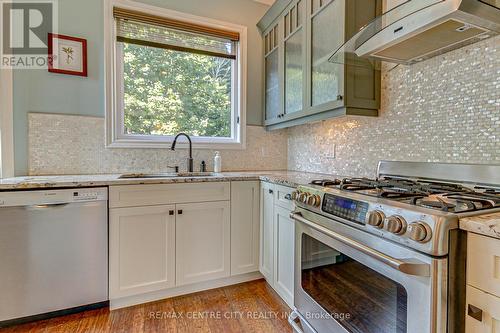 14 - 374 Front Street, Central Elgin (Port Stanley), ON - Indoor Photo Showing Kitchen With Upgraded Kitchen