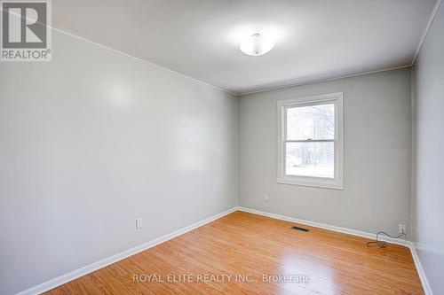 339 Winnifred Drive, Georgina, ON - Indoor Photo Showing Other Room