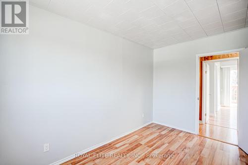 339 Winnifred Drive, Georgina, ON - Indoor Photo Showing Other Room