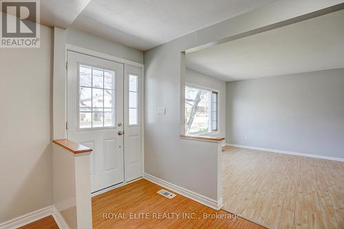 339 Winnifred Drive, Georgina, ON - Indoor Photo Showing Other Room