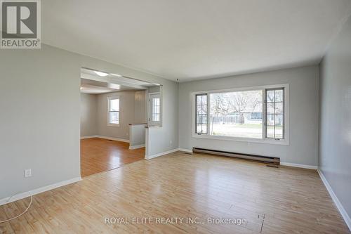 339 Winnifred Drive, Georgina, ON - Indoor Photo Showing Other Room