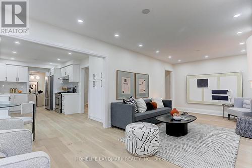 86 Liebeck Crescent, Markham (Unionville), ON - Indoor Photo Showing Living Room