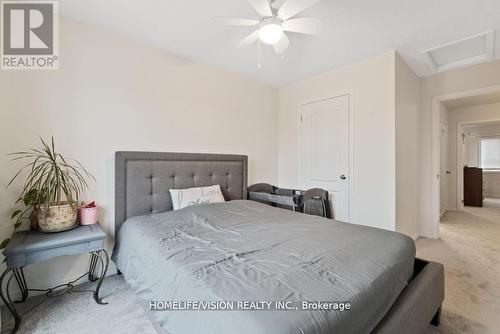 3 - 90 Sovereign'S Gate N, Barrie (Innis-Shore), ON - Indoor Photo Showing Bedroom