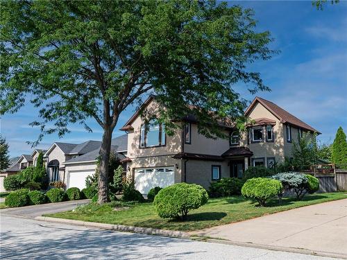 592 Rendezvous Court, Windsor, ON - Outdoor With Facade