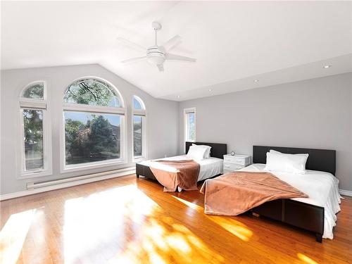 592 Rendezvous Court, Windsor, ON - Indoor Photo Showing Bedroom