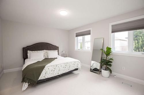 1809 Upper Wentworth Street Unit# 22, Hamilton, ON - Indoor Photo Showing Bedroom