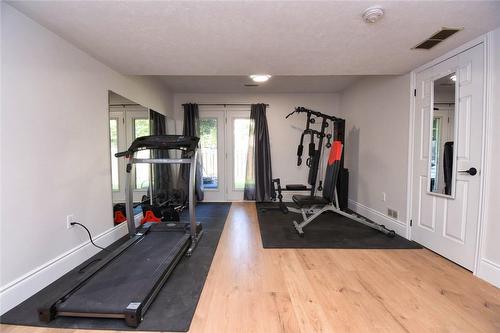 72 Stone Church Road W|Unit #11, Hamilton, ON - Indoor Photo Showing Gym Room