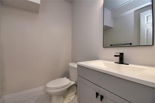 72 Stone Church Road W|Unit #11, Hamilton, ON - Indoor Photo Showing Bathroom