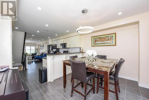 106 - 18 Shiraz Drive, Brampton (Sandringham-Wellington), ON - Indoor Photo Showing Dining Room