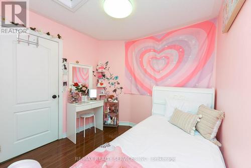 106 - 18 Shiraz Drive, Brampton (Sandringham-Wellington), ON - Indoor Photo Showing Bedroom