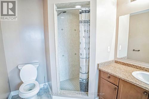 29 Goswell Street, Brampton (Bram East), ON - Indoor Photo Showing Bathroom