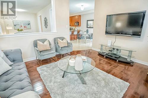 29 Goswell Street, Brampton (Bram East), ON - Indoor Photo Showing Living Room