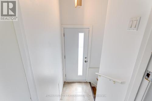 108 Corby Crescent, Brampton, ON - Indoor Photo Showing Bedroom