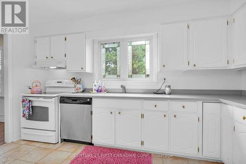 1020 Flintlock Road, London, ON - Indoor Photo Showing Laundry Room