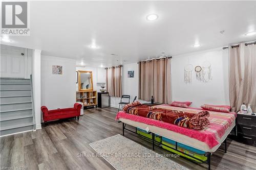 1155 Royal York Road, London, ON - Indoor Photo Showing Bedroom