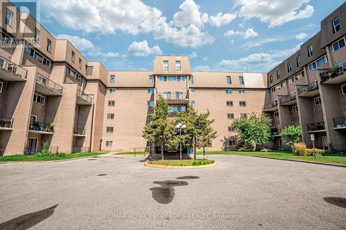 297 - 165 Cherokee Boulevard, Toronto (Pleasant View), ON - Outdoor