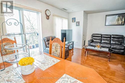 297 - 165 Cherokee Boulevard, Toronto (Pleasant View), ON - Indoor Photo Showing Living Room