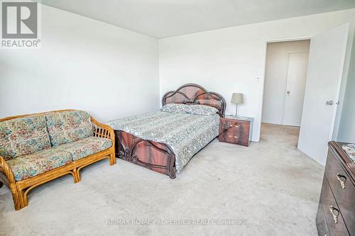 297 - 165 Cherokee Boulevard, Toronto (Pleasant View), ON - Indoor Photo Showing Bedroom