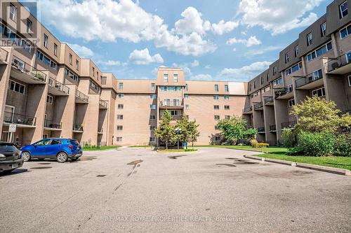 297 - 165 Cherokee Boulevard, Toronto (Pleasant View), ON - Outdoor