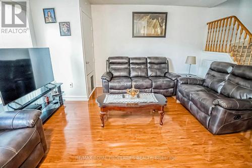 297 - 165 Cherokee Boulevard, Toronto (Pleasant View), ON - Indoor Photo Showing Living Room