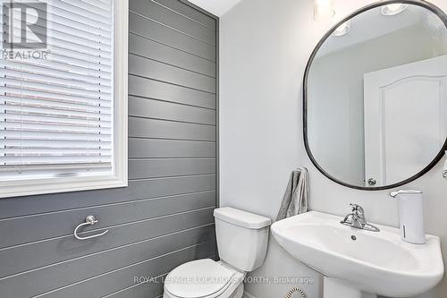 48 Mclean Avenue, Collingwood, ON - Indoor Photo Showing Bathroom