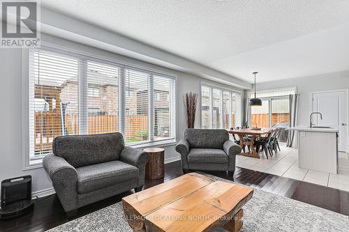 48 Mclean Avenue, Collingwood, ON - Indoor Photo Showing Living Room