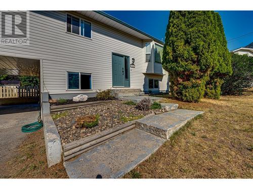 5840 Westwynd Drive, Falkland, BC - Outdoor