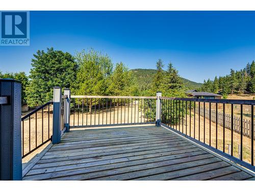 5840 Westwynd Drive, Falkland, BC - Outdoor