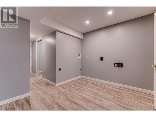 5840 Westwynd Drive, Falkland, BC - Indoor Photo Showing Other Room