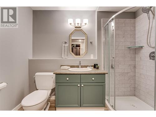 5840 Westwynd Drive, Falkland, BC - Indoor Photo Showing Bathroom