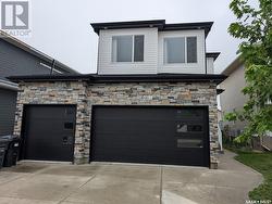 686 Fast CRESCENT  Saskatoon, SK S7W 0X1