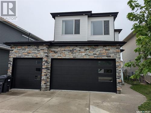 686 Fast Crescent, Saskatoon, SK - Outdoor