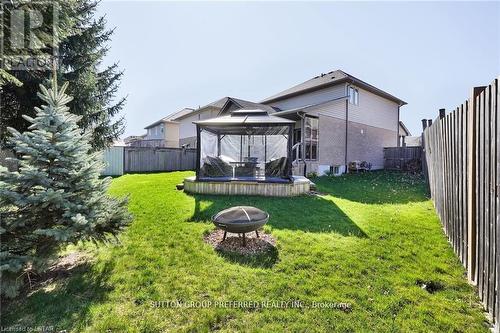 6517 Beattie Street, London, ON - Outdoor With Deck Patio Veranda With Backyard