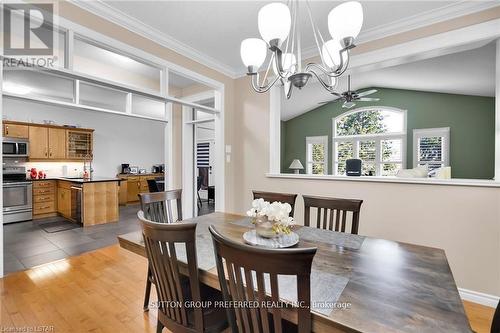 6517 Beattie Street, London, ON - Indoor Photo Showing Dining Room