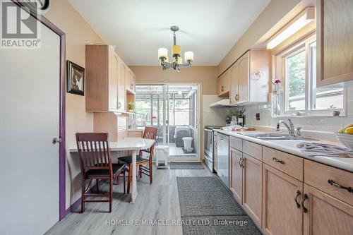 3633 Anniversary Road, Mississauga (Erindale), ON - Indoor Photo Showing Kitchen With Double Sink