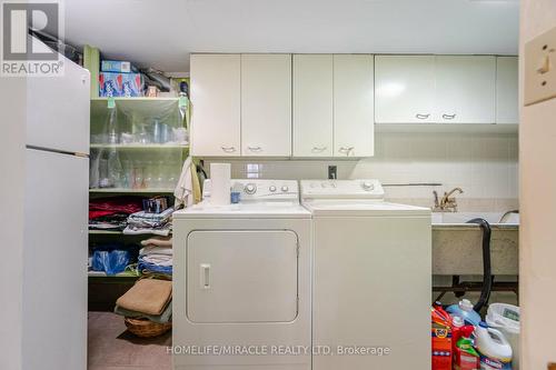 3633 Anniversary Road, Mississauga (Erindale), ON - Indoor Photo Showing Laundry Room