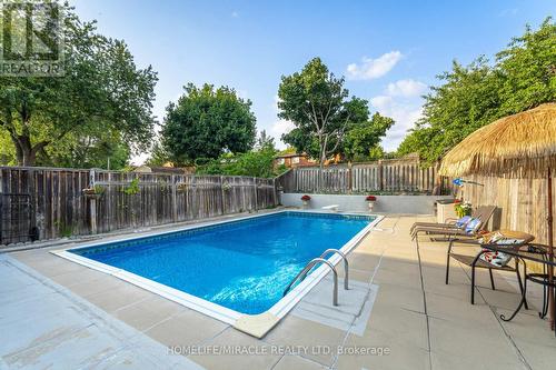 3633 Anniversary Road, Mississauga (Erindale), ON - Outdoor With In Ground Pool With Backyard