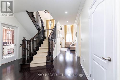 56 Gentle Fox Drive, Caledon, ON - Indoor Photo Showing Other Room