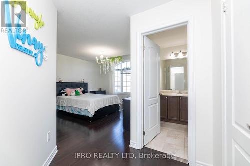 56 Gentle Fox Drive, Caledon, ON - Indoor Photo Showing Bedroom