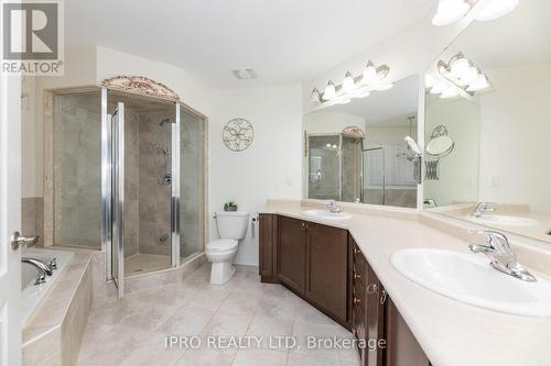 56 Gentle Fox Drive, Caledon, ON - Indoor Photo Showing Bathroom